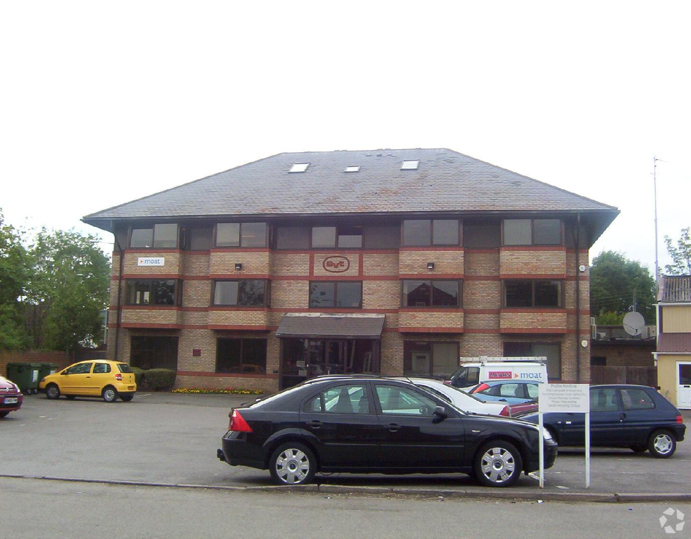 SVT Maldon portefeuille de 2 propriétés à vendre sur LoopNet.ca Photo principale- Image 1 de 8