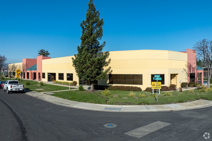 6111 Southfront Rd, Livermore, CA for lease - Primary Photo - Image 1 of 3