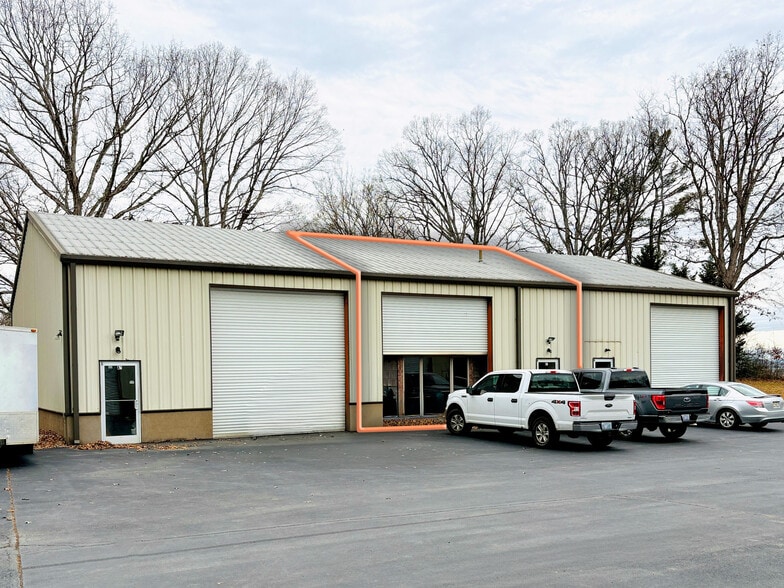 452 Butler Bridge Rd, Fletcher, NC for lease - Building Photo - Image 2 of 10