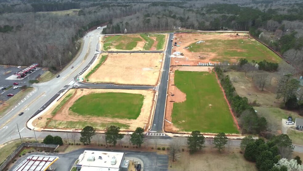 5855-5905 East Lake Pky, McDonough, GA à louer - Vidéo sur l’inscription commerciale - Image 2 de 8