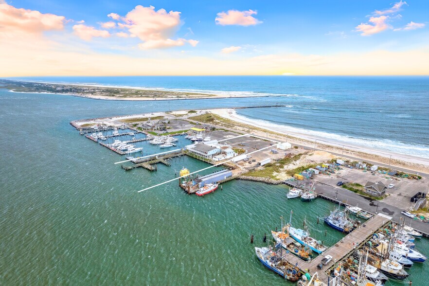 363 Beach rd, Hampton Bays, NY à vendre - Aérien - Image 2 de 20