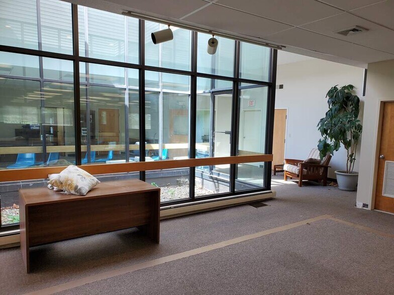 8 Old Indian Trl, Middlefield, CT à louer - Photo intérieure - Image 3 de 12