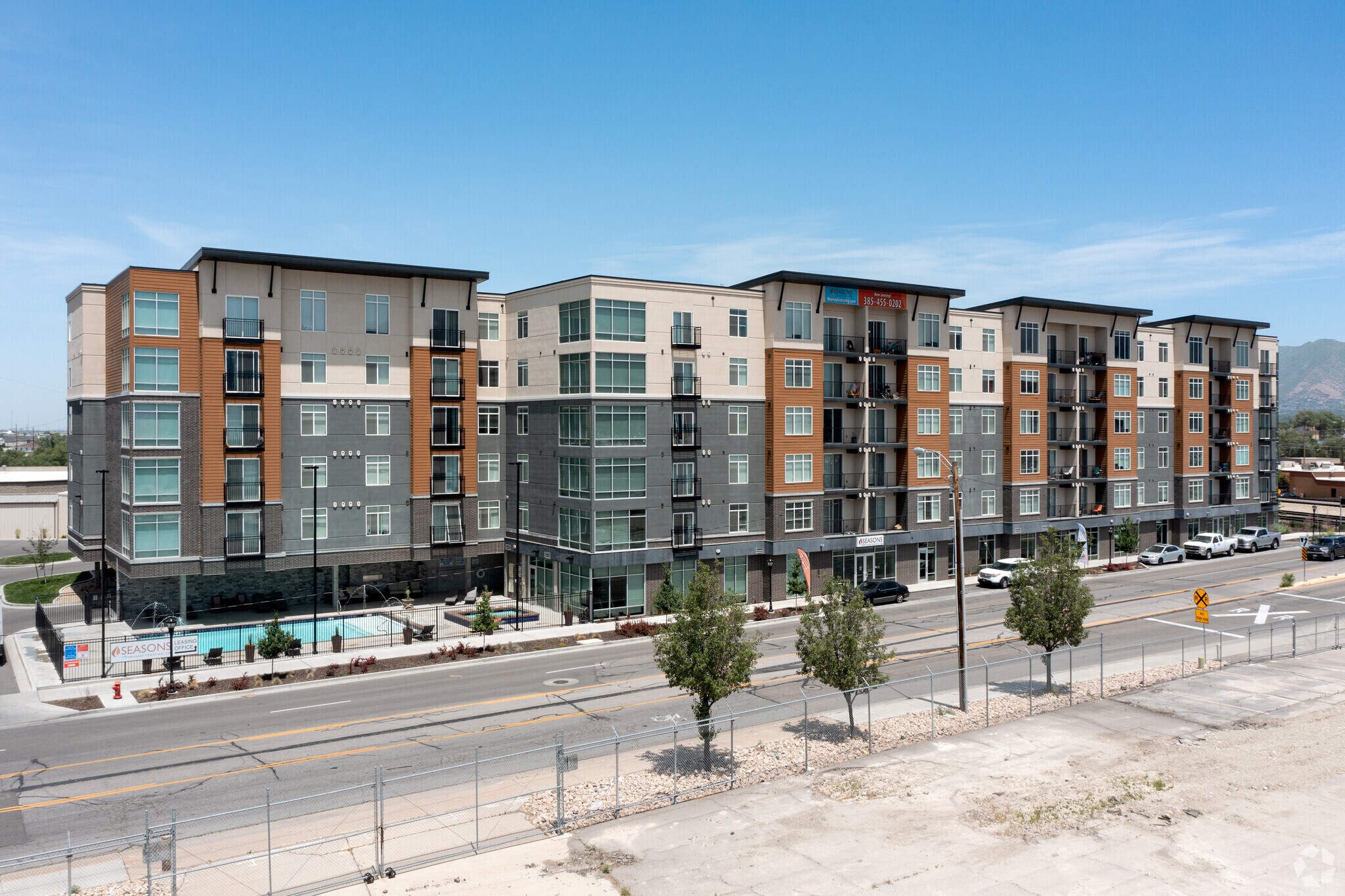 196 W Vine St, Murray, UT à louer Photo du bâtiment- Image 1 de 58