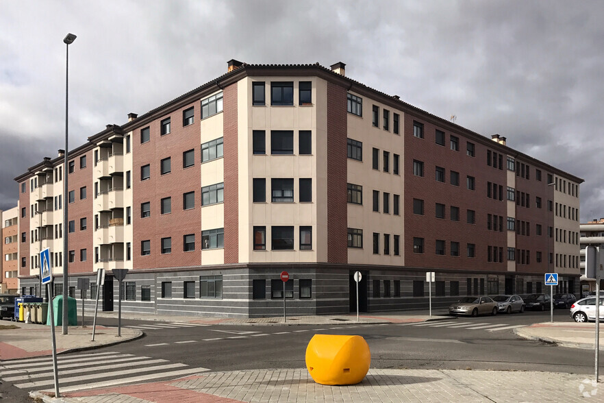 Avenida Derechos Humanos, 30, Ávila, Ávila à vendre - Photo principale - Image 1 de 2