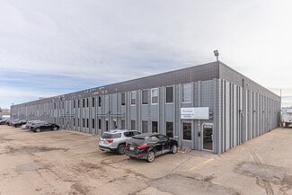 Plus de détails pour 4304-4330 76 Av NW, Edmonton, AB - Local d'activités, Industriel à louer