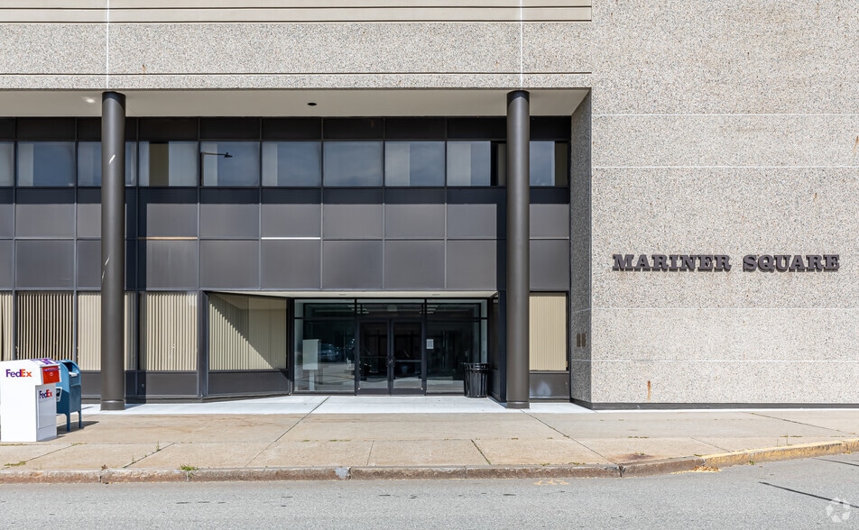 125 Eugene O'Neill Dr, New London, CT for lease - Building Photo - Image 2 of 13