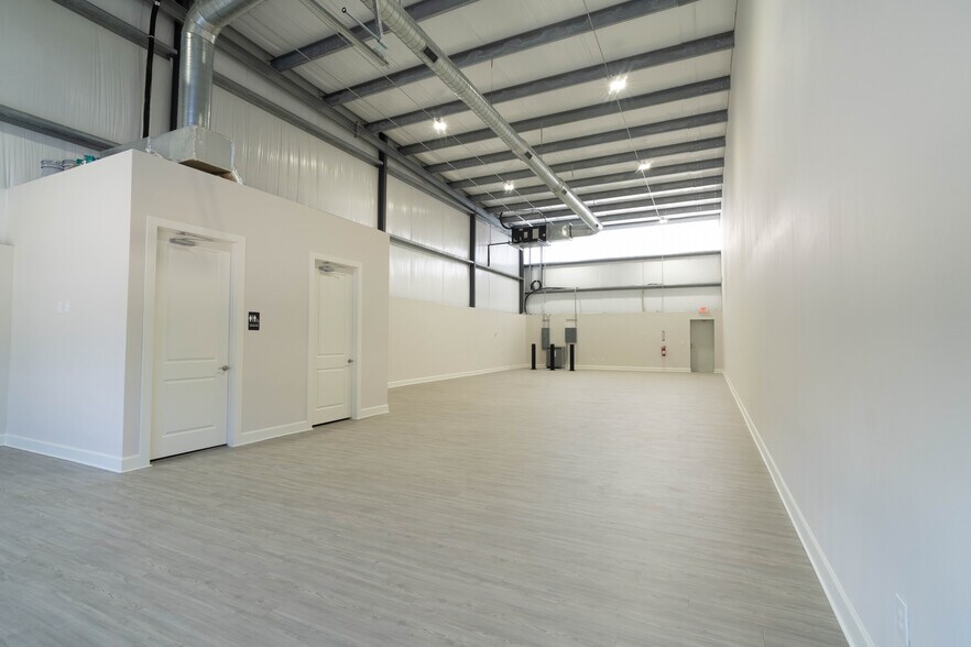 23637 Gosling Rd, Spring, TX à louer - Photo du bâtiment - Image 3 de 7