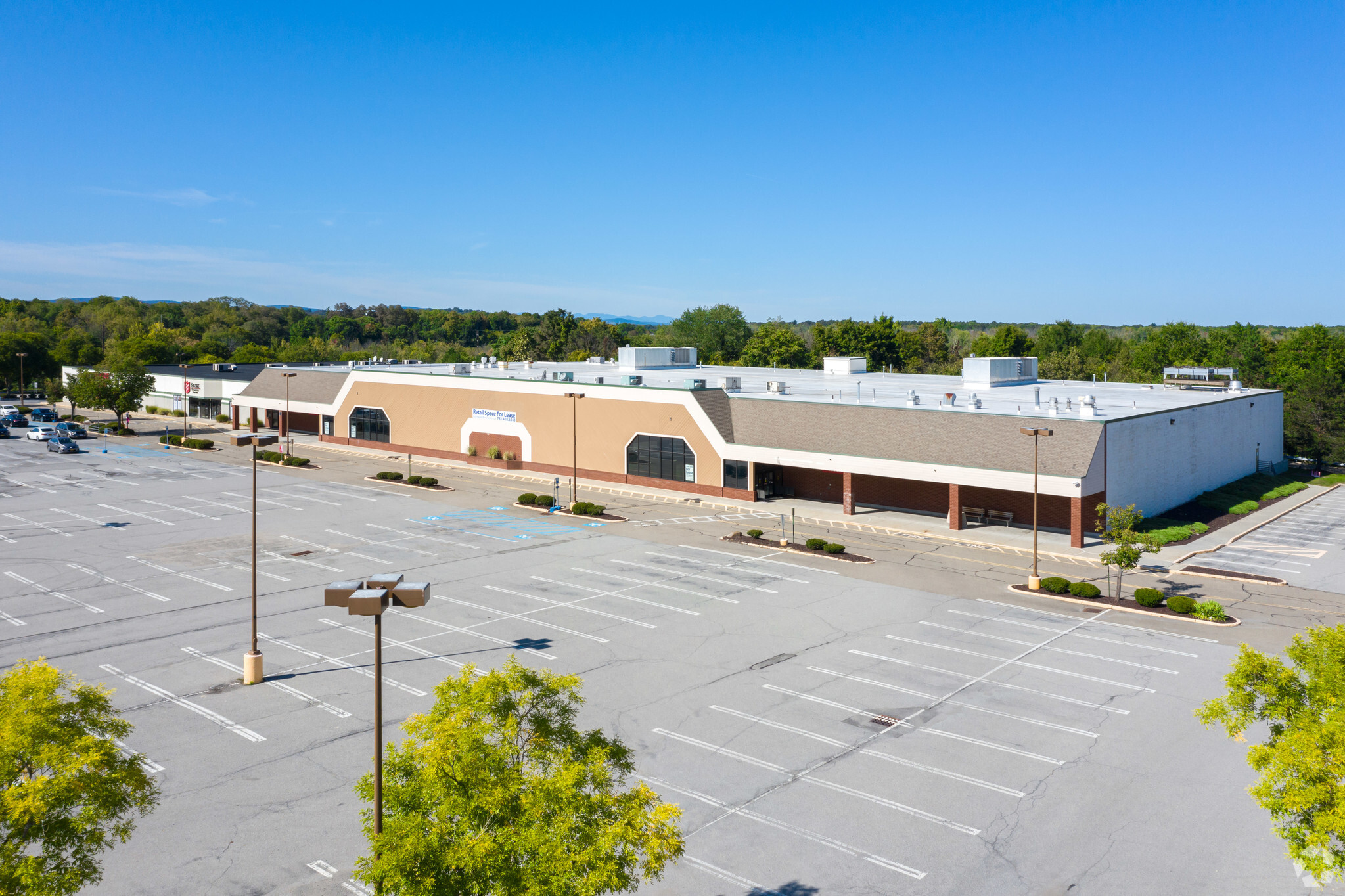 1404 US Highway 9, Wappingers Falls, NY for sale Primary Photo- Image 1 of 1