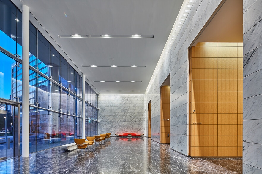 2021 McKinney Ave, Dallas, TX for lease - Lobby - Image 3 of 9
