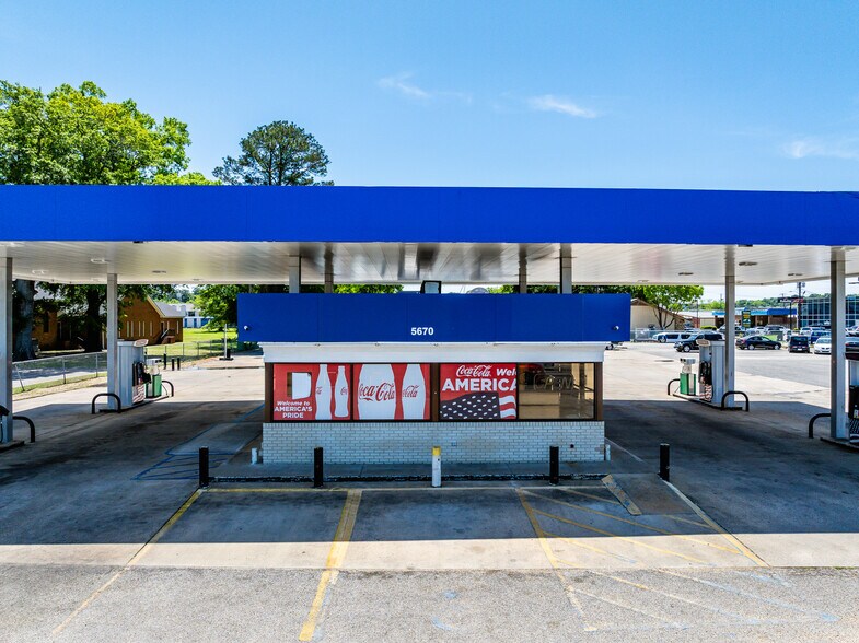 5670 Atlanta Hwy, Montgomery, AL à vendre - Photo du bâtiment - Image 2 de 7