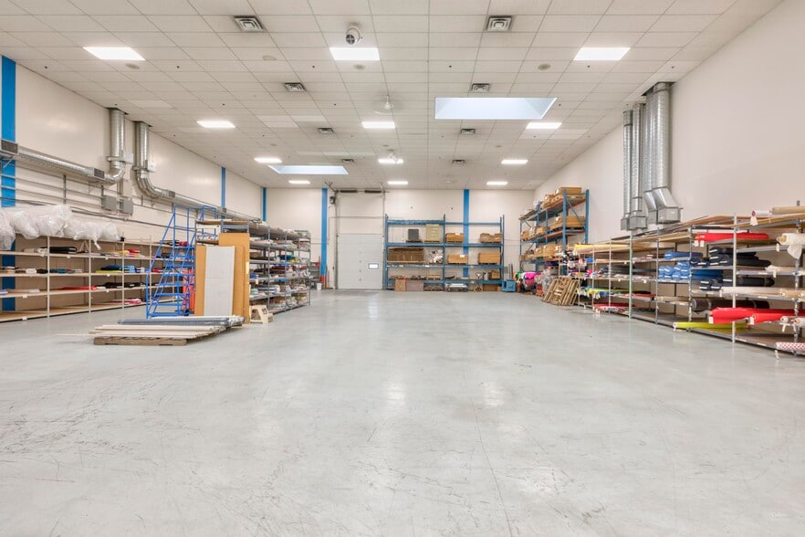 8128 River Way, Delta, BC for lease - Building Photo - Image 3 of 10