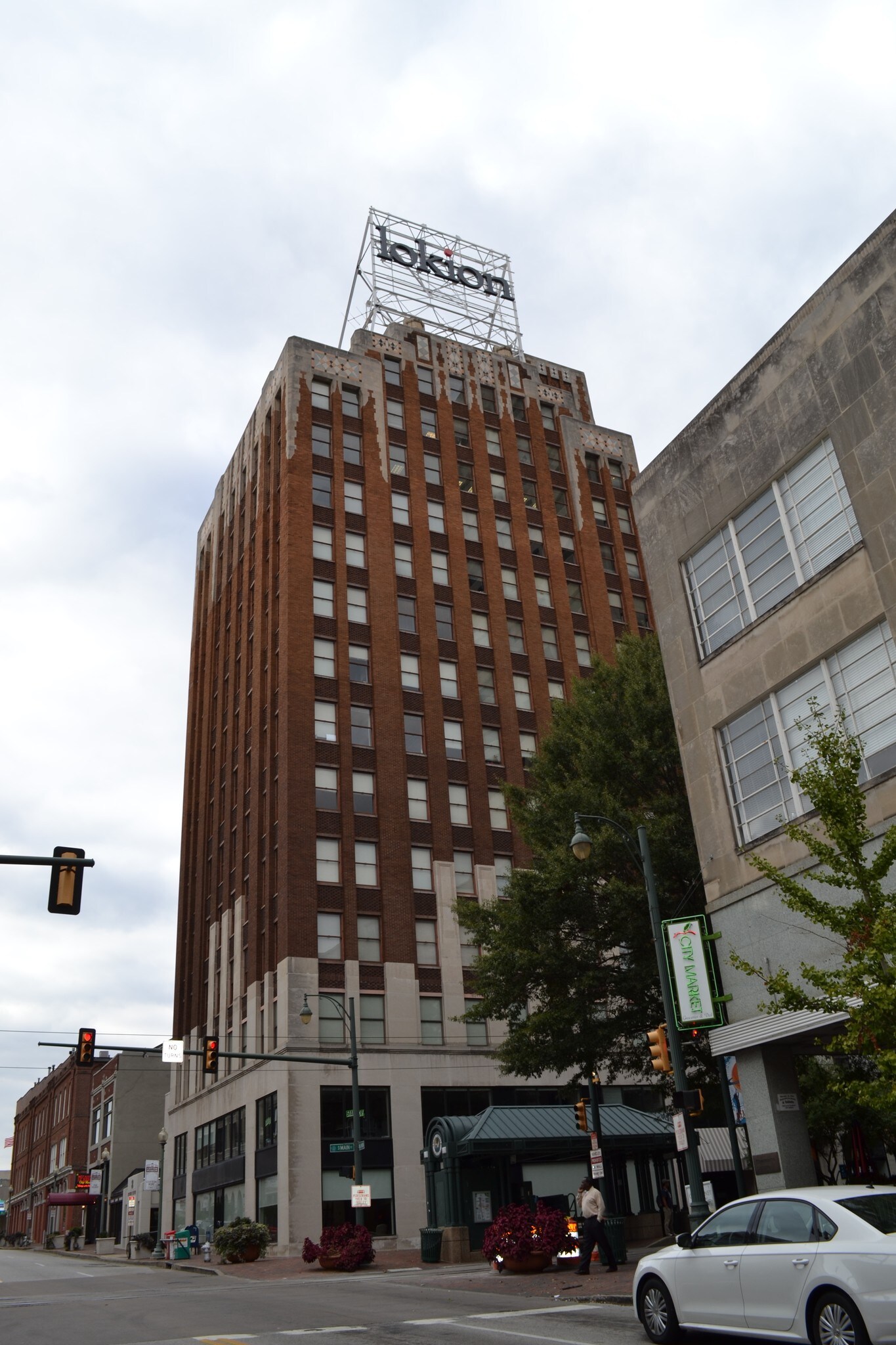 88 Union Ave, Memphis, TN à louer Photo du bâtiment- Image 1 de 2