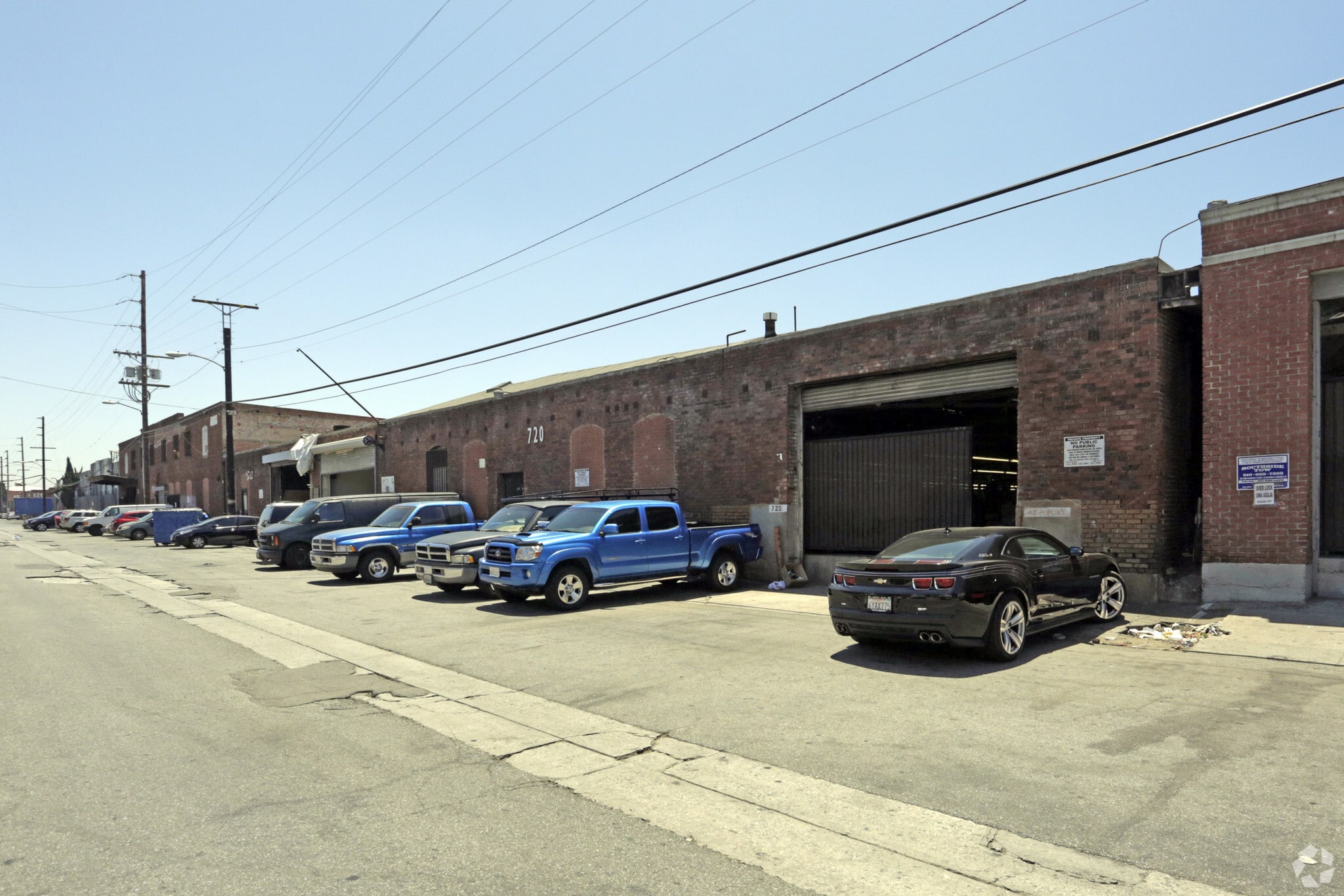 710-734 E 62nd St, Los Angeles, CA for lease Primary Photo- Image 1 of 35