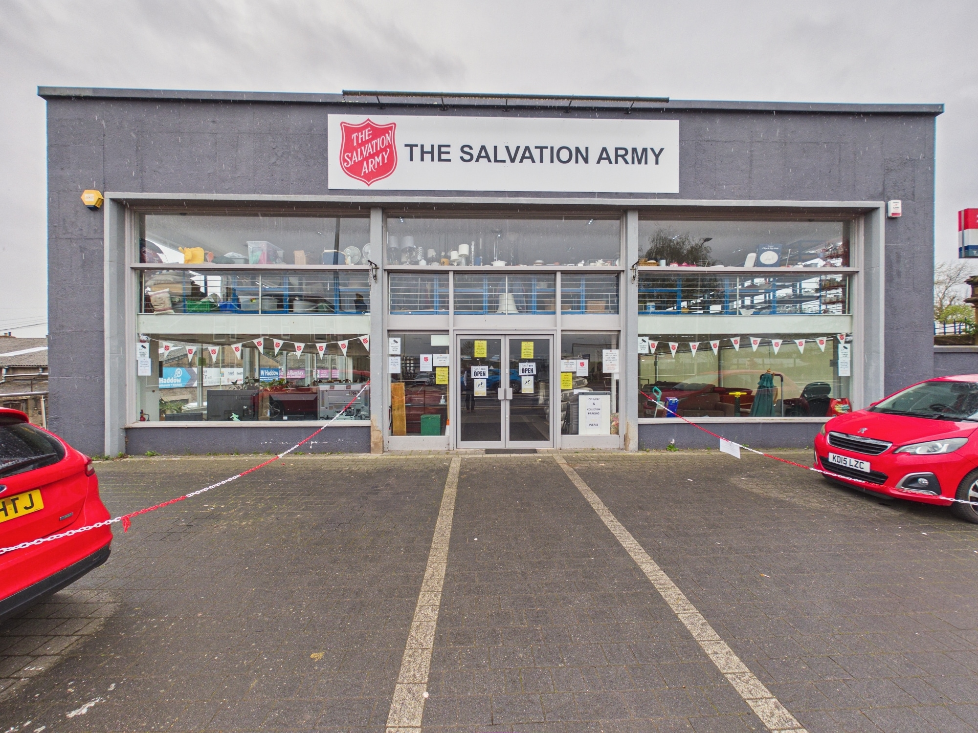 2 Glasgow Rd, Perth for lease Primary Photo- Image 1 of 3