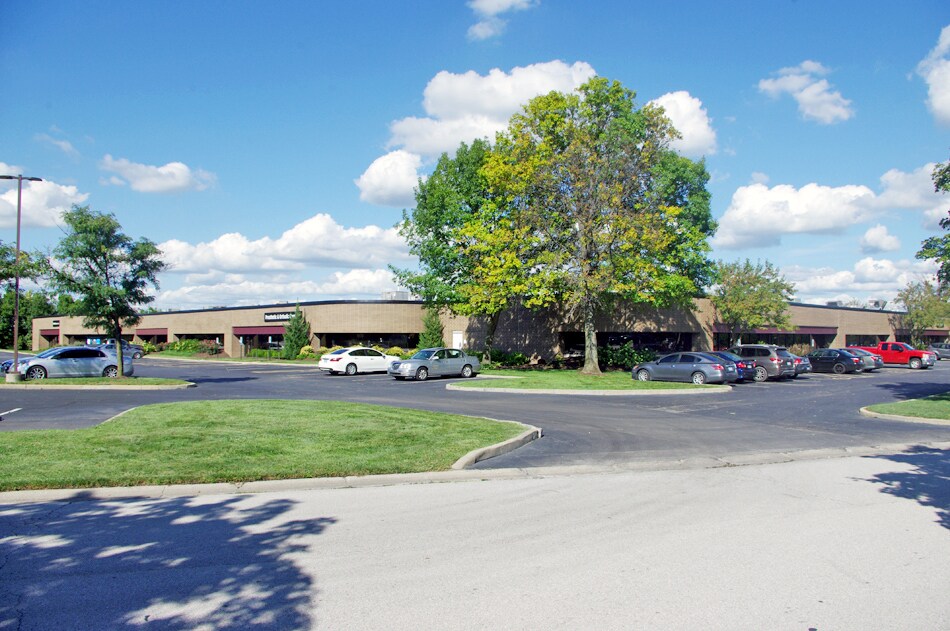 13 Executive Dr, Fairview Heights, IL for lease Building Photo- Image 1 of 7
