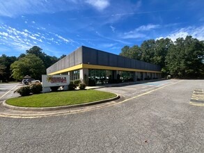 1100 Executive Blvd, Chesapeake, VA for lease Interior Photo- Image 2 of 4