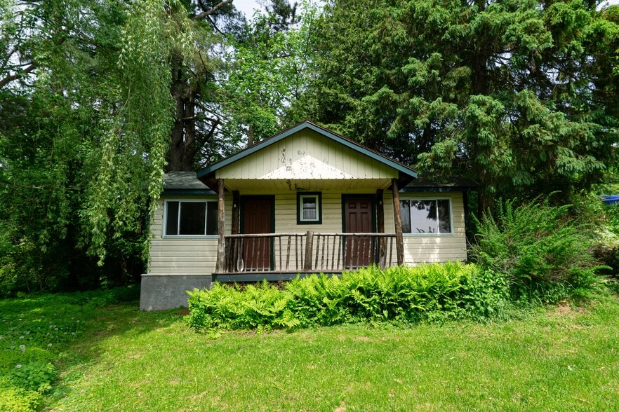 5732 NY-86, Wilmington, NY for sale - Building Photo - Image 3 of 10