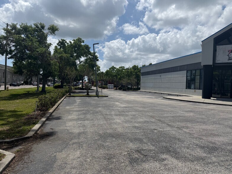 23250 US Highway 19 N, Clearwater, FL à louer - Photo du bâtiment - Image 3 de 15