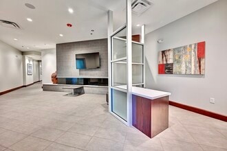 700 Dolwick Rd, Erlanger, KY à louer Photo intérieure- Image 2 de 50