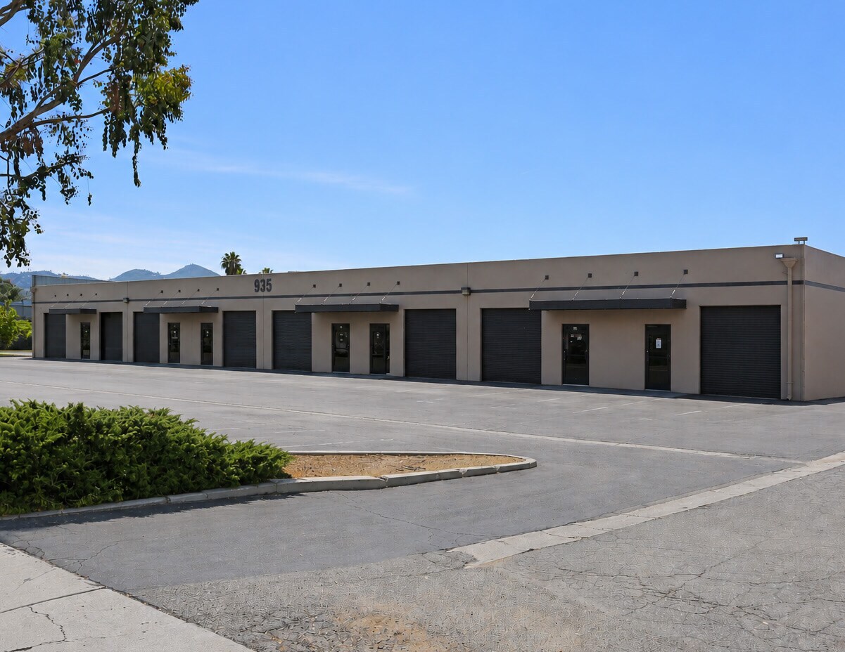 935 Bailey Ct, San Marcos, CA à louer Photo du bâtiment- Image 1 de 6