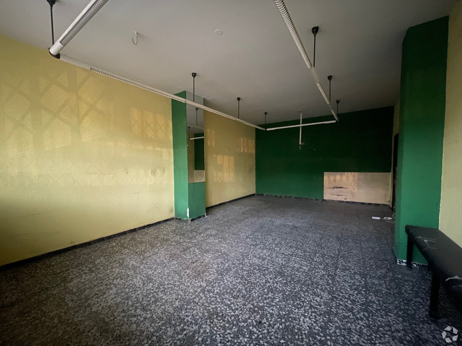 Retail in Ávila, Ávila for lease Interior Photo- Image 1 of 4