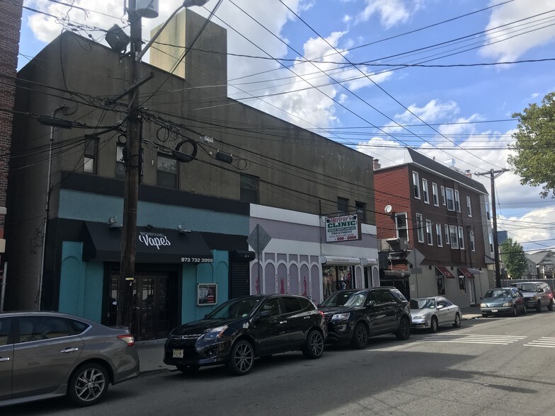 8-10 Alyea St, Newark, NJ for sale - Primary Photo - Image 1 of 10