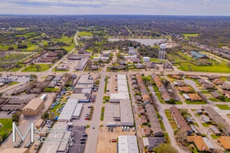 2238 Michigan Ave, Arlington, TX à louer Photo du bâtiment- Image 2 de 4