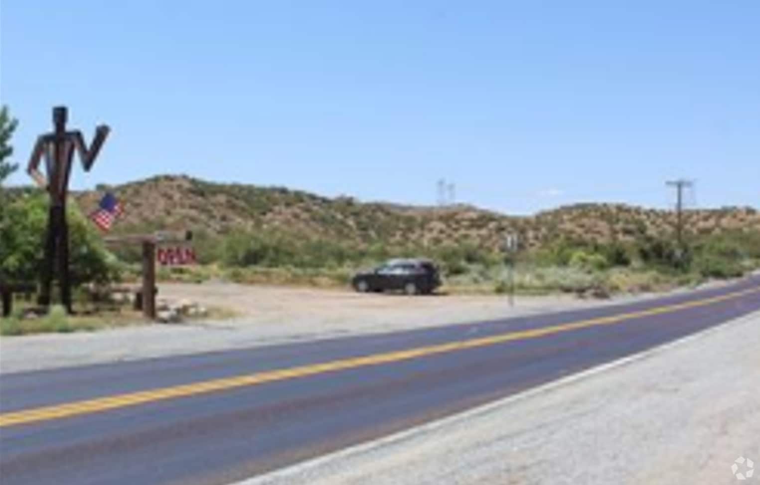 4550 Summit Valley Rd, Hesperia, CA à vendre Photo principale- Image 1 de 3