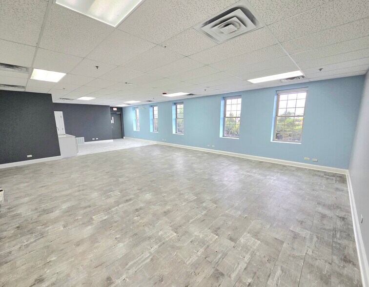 2111-2115 Chestnut Ave, Glenview, IL à vendre - Photo intérieure - Image 2 de 11