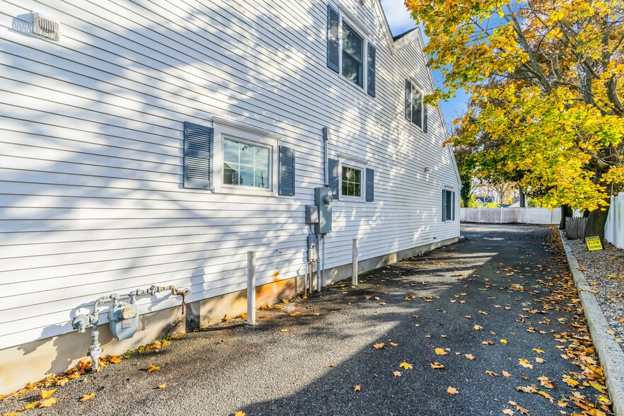 613 Warren Ave, Spring Lake, NJ à vendre - Photo du bâtiment - Image 2 de 43