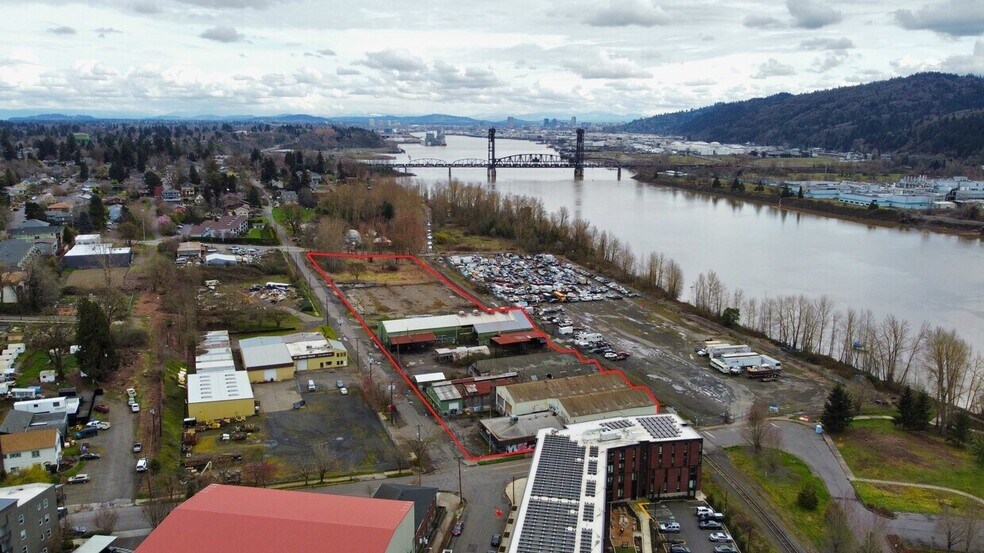 8524 N Crawford St, Portland, OR à vendre - Photo du bâtiment - Image 2 de 4