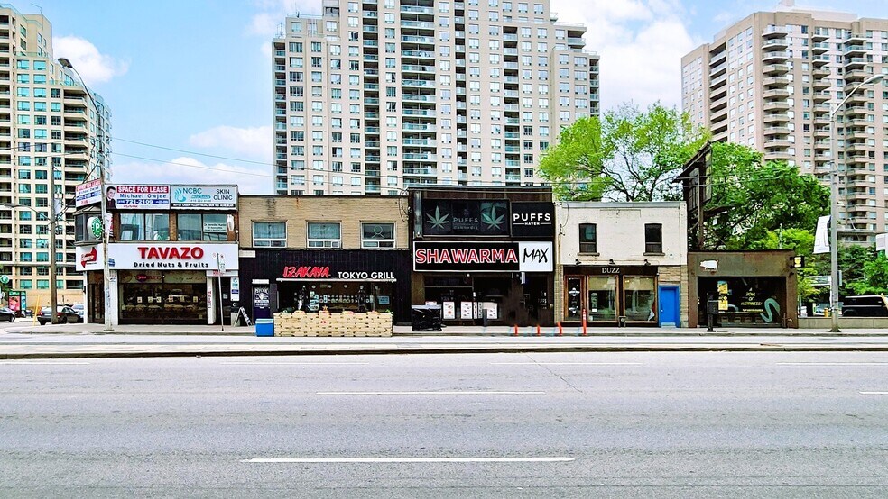 5171 Yonge St, Toronto, ON à vendre - Photo du bâtiment - Image 3 de 16