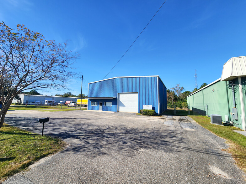 3734 Halls Mill Rd, Mobile, AL for lease - Building Photo - Image 2 of 8