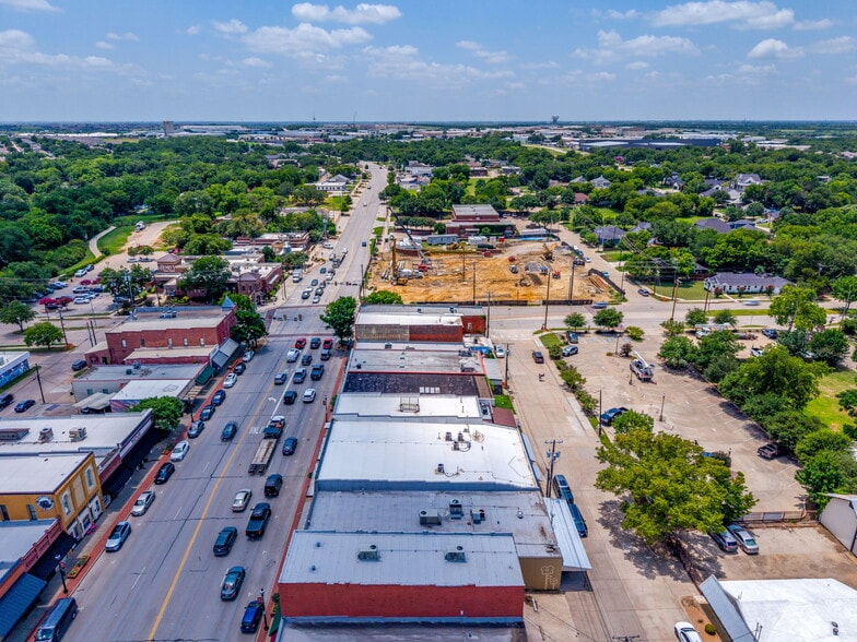 115 N Main St, Mansfield, TX for lease - Building Photo - Image 2 of 6