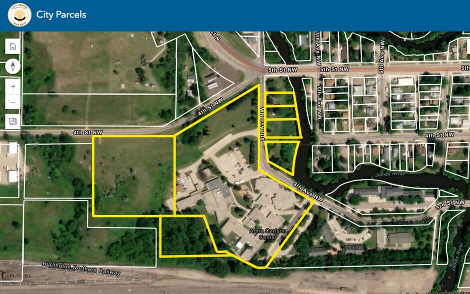 701 3rd St NW, Jamestown, ND à vendre - Aérien - Image 3 de 3