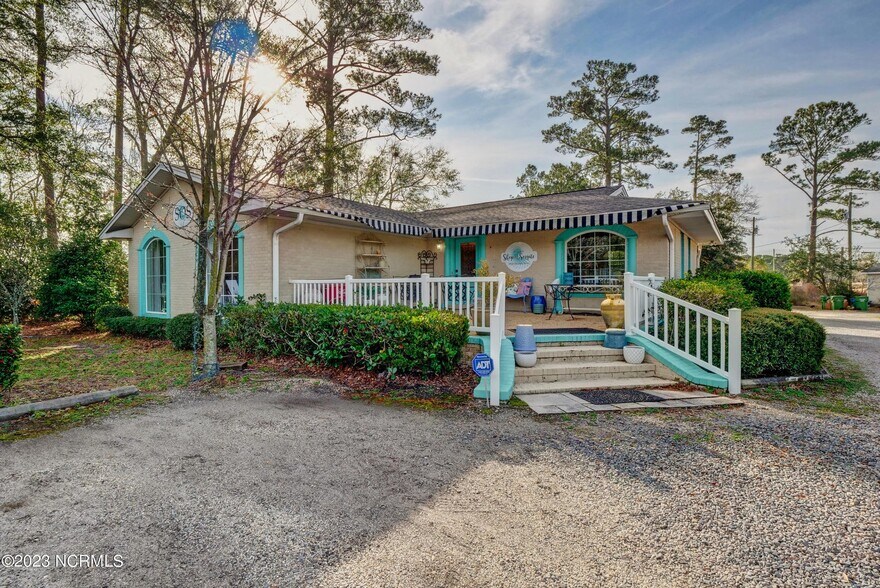 5018 Oleander Dr, Wilmington, NC à vendre - Photo du bâtiment - Image 1 de 43