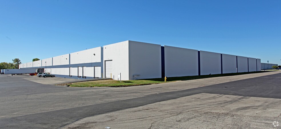 3920 Space Dr, Dayton, OH à louer - Photo du bâtiment - Image 1 de 6