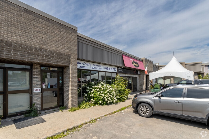 1796-1806 Boul des Laurentides, Laval, QC for sale - Primary Photo - Image 1 of 1