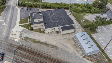 320 N Main St, Goshen, IN - aerial  map view