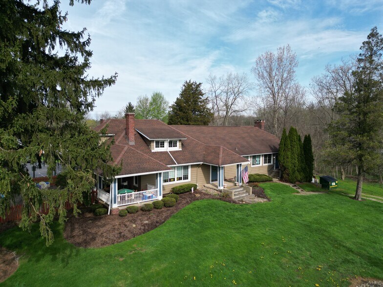 4770 Darrow Rd, Stow, OH à vendre - Photo du bâtiment - Image 3 de 30