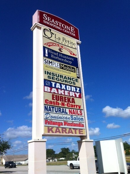 10900-10954 SW 184th St, Miami, FL à louer - Photo du bâtiment - Image 3 de 10