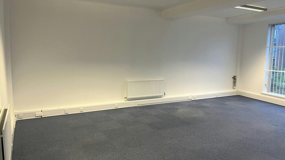 Sandy Ln, Coventry for lease - Building Photo - Image 3 of 11