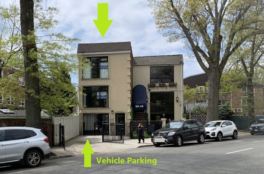 2518 Francis Lewis Blvd, Flushing, NY à vendre - Photo du bâtiment - Image 3 de 7