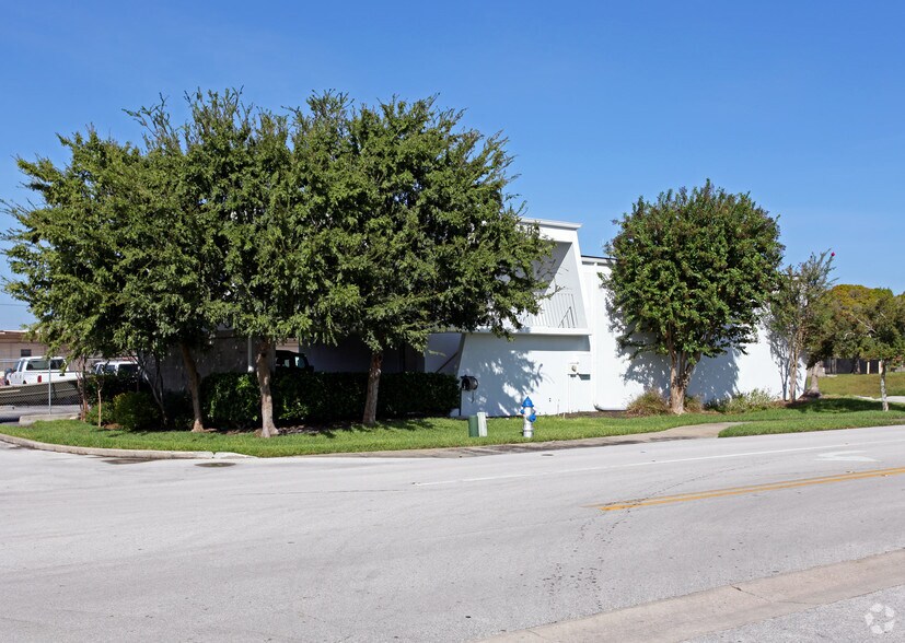 600 Herndon Ave, Orlando, FL à louer - Photo du bâtiment - Image 2 de 2