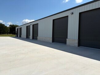 More details for 12425 Airport Rd, Hearne, TX - Flex for Lease