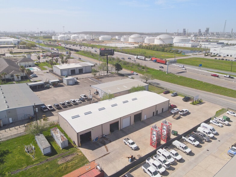 3110 Pasadena Fwy, Pasadena, TX for lease - Building Photo - Image 2 of 6