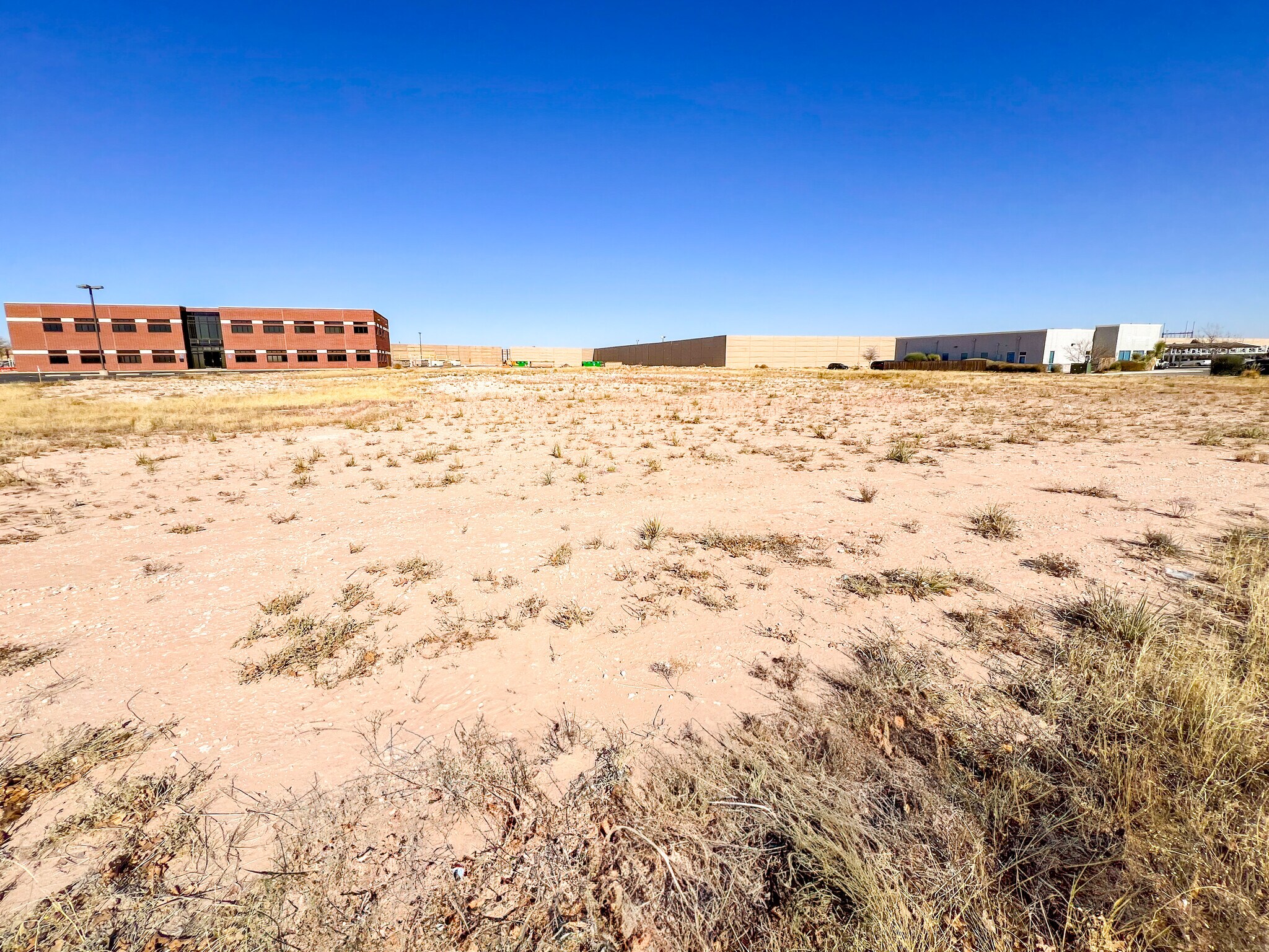 512 Veterans Airpark ln, Midland, TX à vendre Autre- Image 1 de 5