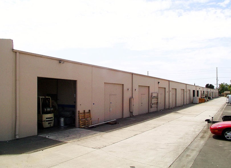 1760 Monrovia Ave, Costa Mesa, CA à louer - Autre - Image 2 de 11