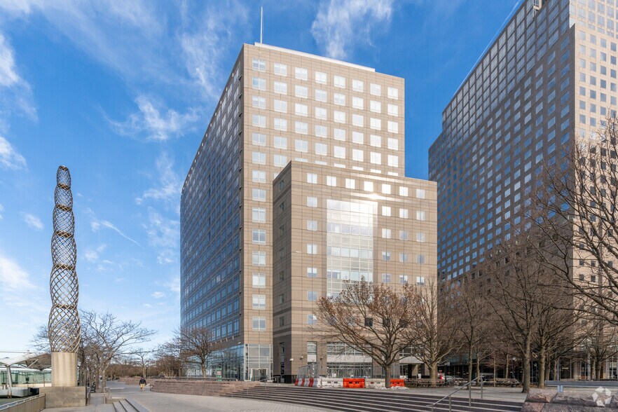 300 Vesey St, New York, NY à louer - Photo du bâtiment - Image 3 de 6