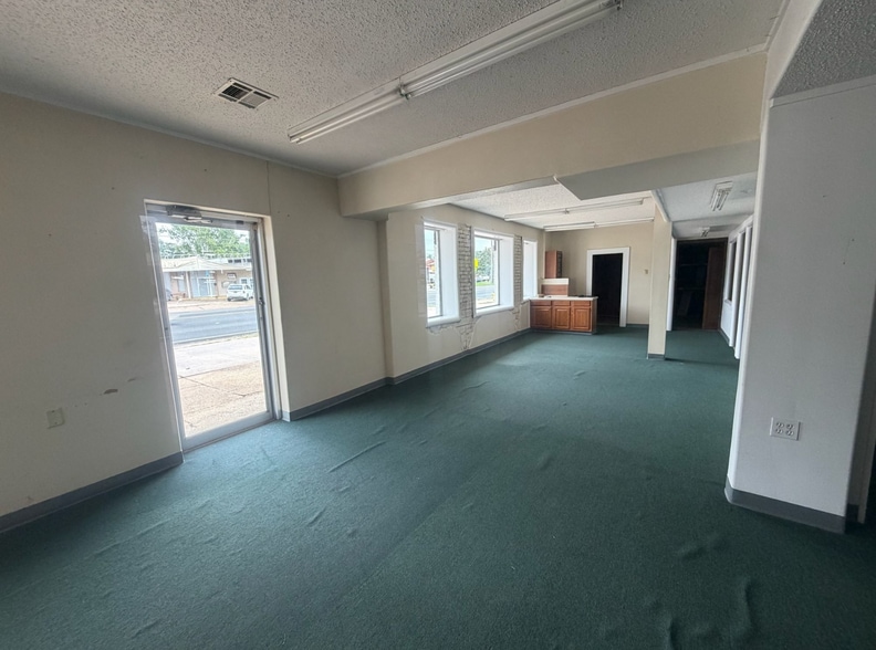 3910 Youree Dr, Shreveport, LA à louer - Photo intérieure - Image 3 de 9